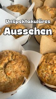 Aussehen ist eben doch nicht alles!
Unspektakuläre Optik - unbeschreiblich gut im Geschmack!

Da ich von meinem ACE Saft aus dem Slow Juicer von Hurom Möhrentrester über hatte, ist diese Idee entstanden!

🥄3 Eier
🥄170 g Zucker
➡️ schaumig schlagen 

🥄170 g Öl mit Buttergeschmack 
🥄225 g Möhrentrester (oder fein geriebene Möhren €
🥄150 g gemahlene Mandeln 
🥄170 g Mehl
🥄8 g Backpulver (1/2 Päckchen)
🥄Prise Salz
➡️ vorsichtig unterheben, bis alles vermischt ist 
🔥Ofen auf 180 Grad O/U-Hitze vorheizen 
⏰ca. 30 Minuten backen 

Viel Spaß beim Nachbacken 🤩

#muffins #möhren #einfacherezepte #backen