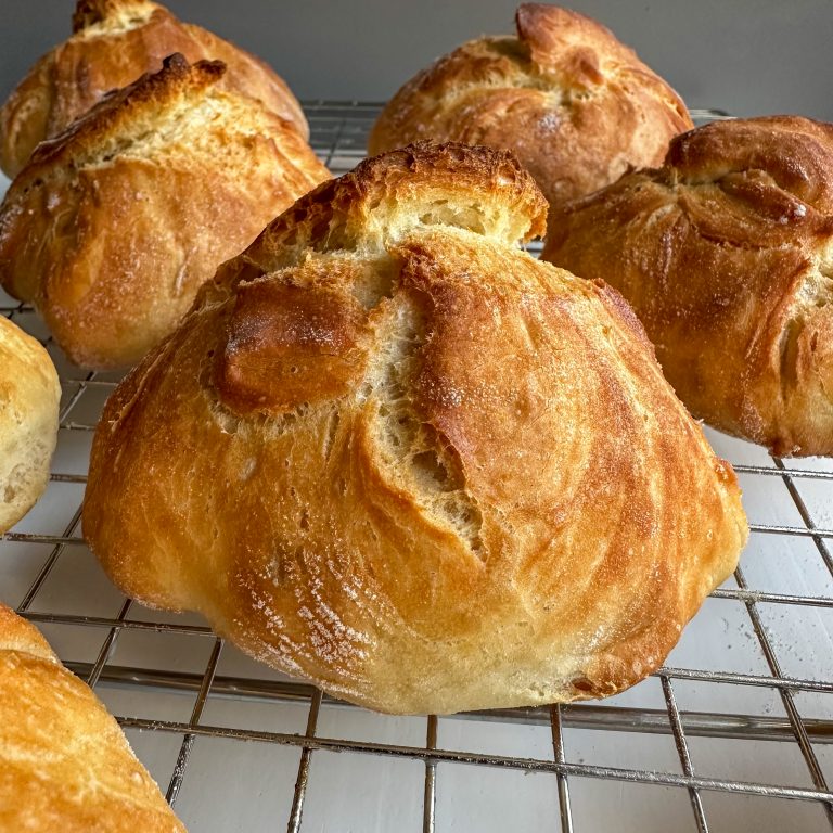 No Knead Brötchen