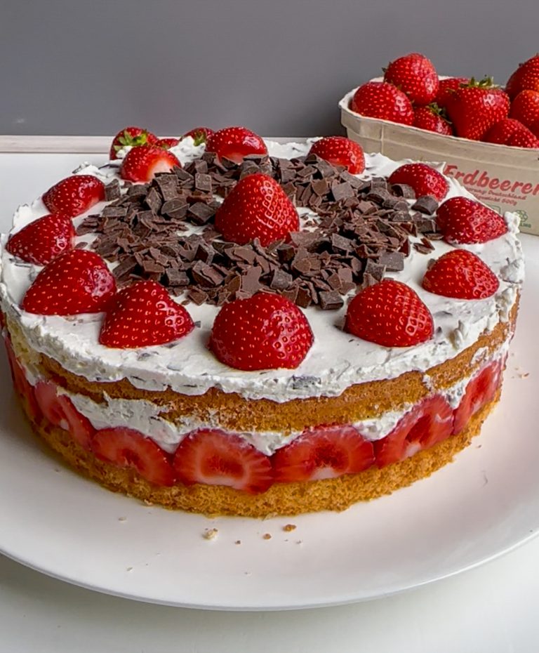 Erdbeer Schokokuss Torte