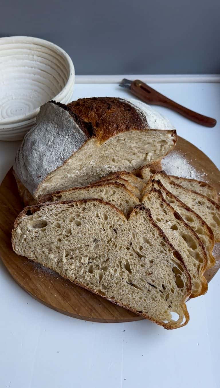 Buttermilch Sauerteigbrot