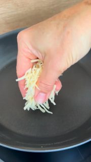 So lecker!!! 🤤 
Einfach Käse, Ei und Honig!
Unbedingt speichern und ausprobieren!!!

#viralfood #viral #foodporn #hothoney #hothoneyegg